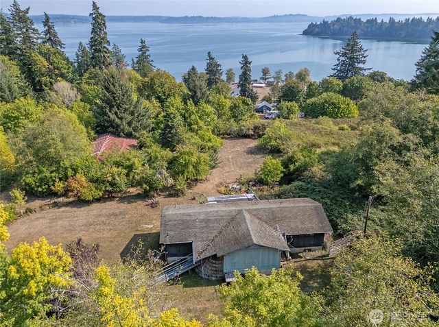 821 153rd Avenue SW, Lakebay, WA 98349