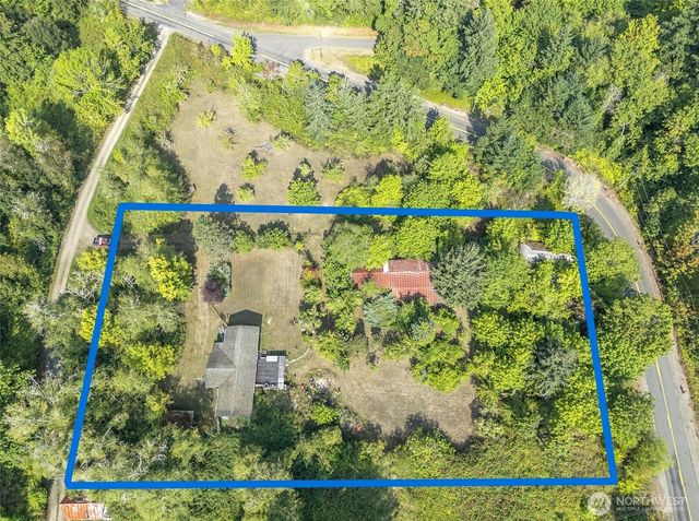 821 153rd Avenue SW, Lakebay, WA 98349