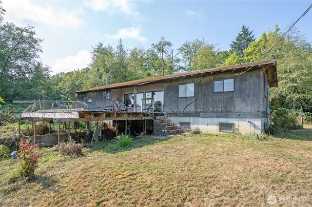 821 153rd Avenue SW, Lakebay, WA 98349