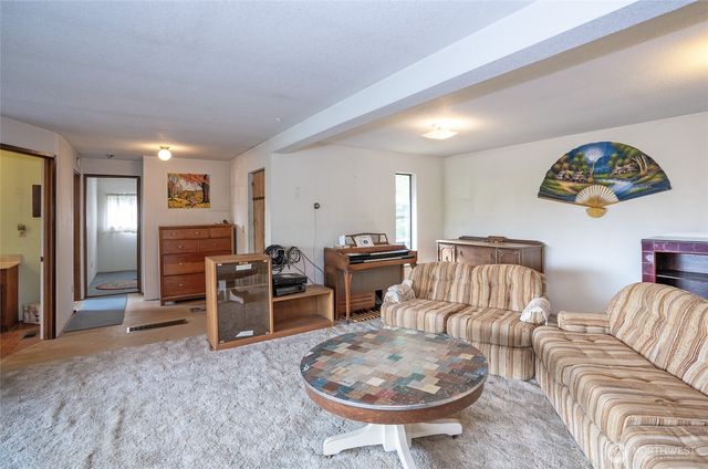 821 153rd Avenue SW, Lakebay, WA 98349