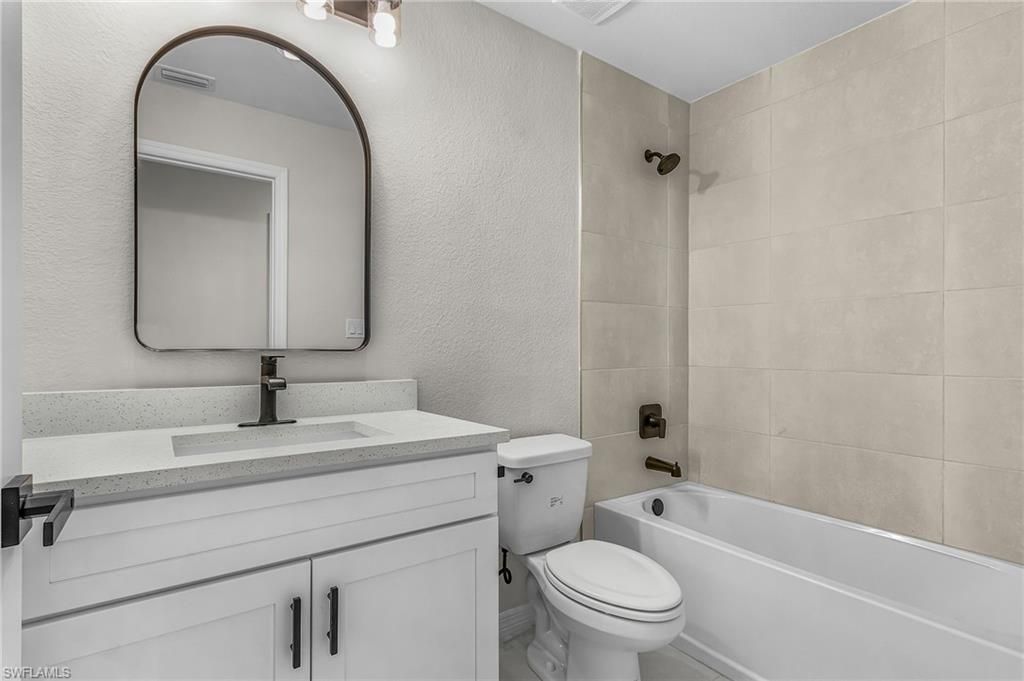 Image 18 of property listing at 2003 NE 27th ST, Cape Coral, FL 33909