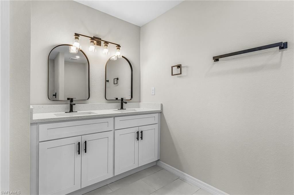 Image 24 of property listing at 2003 NE 27th ST, Cape Coral, FL 33909