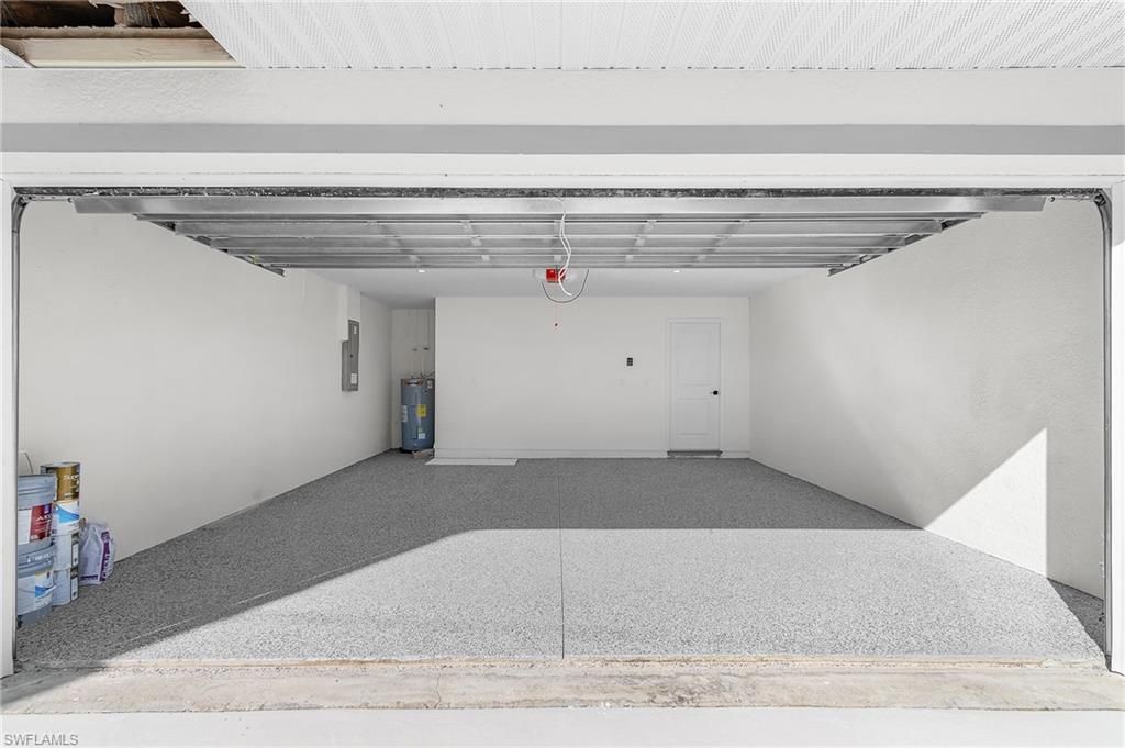 Image 7 of property listing at 2003 NE 27th ST, Cape Coral, FL 33909