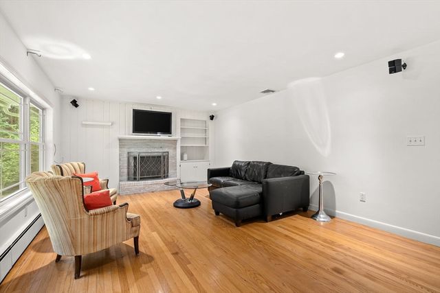 159 High Plain Rd, Andover, MA 01810