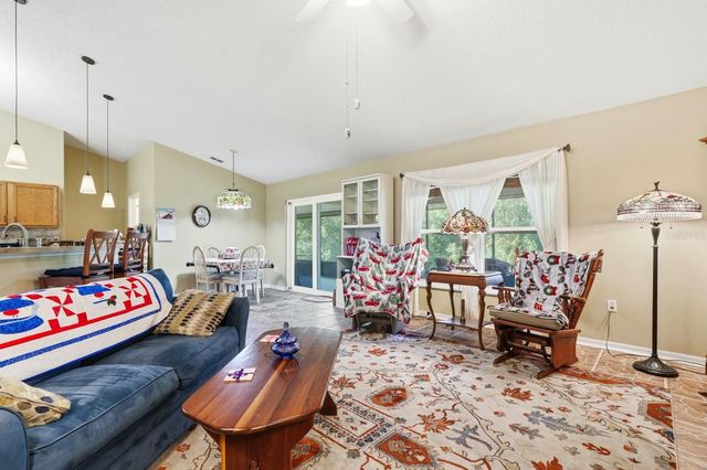 2450 WALKERTOWN AVENUE, Deltona, FL 32725