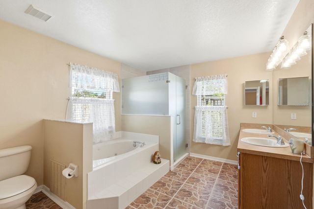 2450 WALKERTOWN AVENUE, Deltona, FL 32725