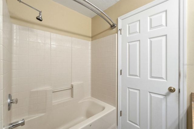 2450 WALKERTOWN AVENUE, Deltona, FL 32725