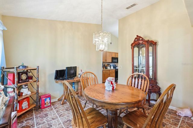 2450 WALKERTOWN AVENUE, Deltona, FL 32725