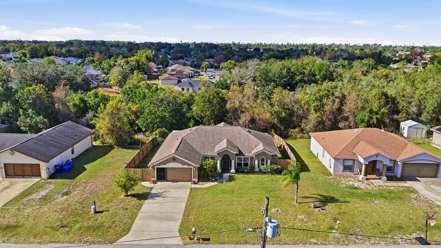 2450 WALKERTOWN AVENUE, Deltona, FL 32725