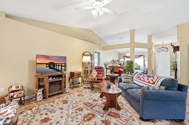 2450 WALKERTOWN AVENUE, Deltona, FL 32725