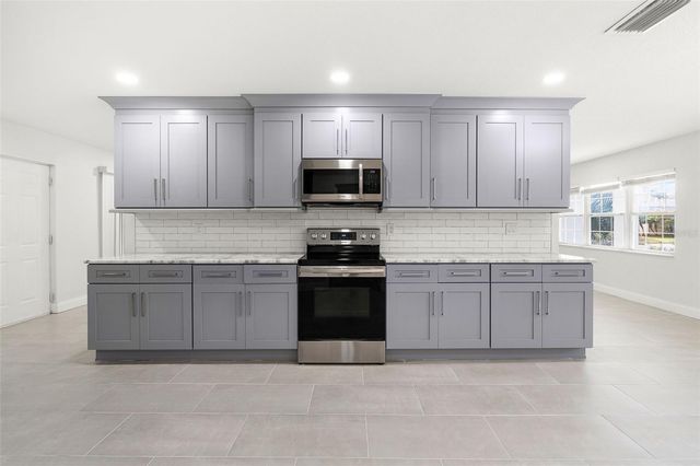 202 S SHORE CREST DRIVE, Tampa, FL 33609