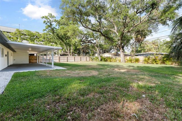 202 S SHORE CREST DRIVE, Tampa, FL 33609