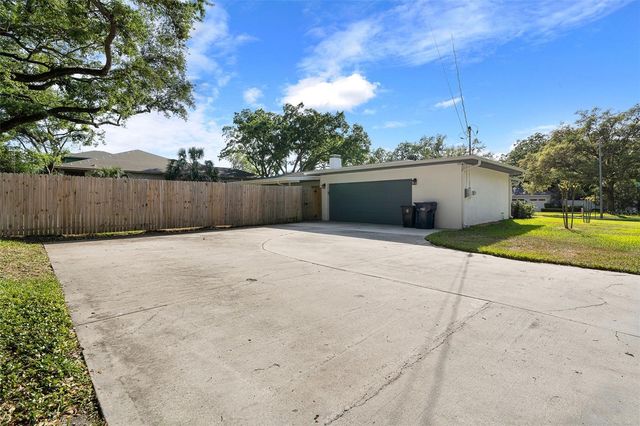 202 S SHORE CREST DRIVE, Tampa, FL 33609