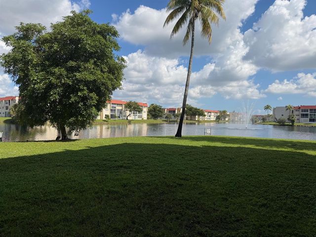 2950 Sunrise Lakes Drive W 305, Sunrise, FL 33322
