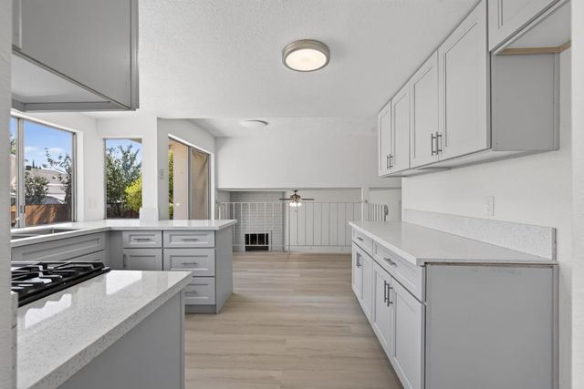 7725 McMullen Way, Sacramento, CA 95828