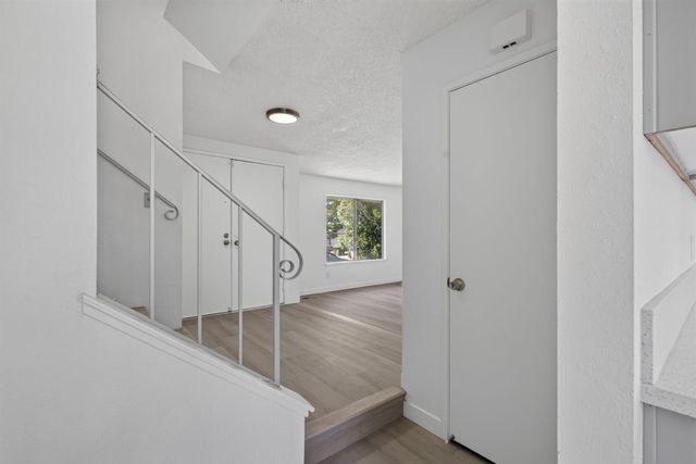 7725 McMullen Way, Sacramento, CA 95828