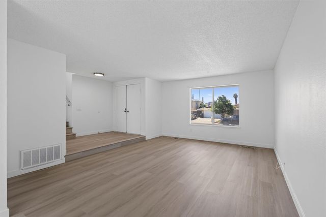 7725 McMullen Way, Sacramento, CA 95828