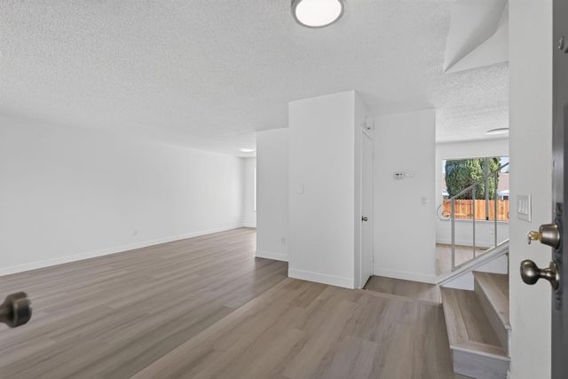 7725 McMullen Way, Sacramento, CA 95828