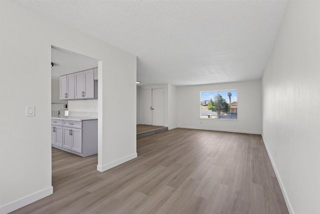 7725 McMullen Way, Sacramento, CA 95828