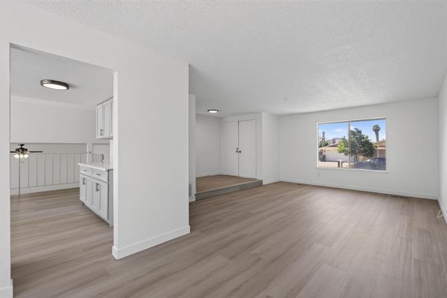 7725 McMullen Way, Sacramento, CA 95828