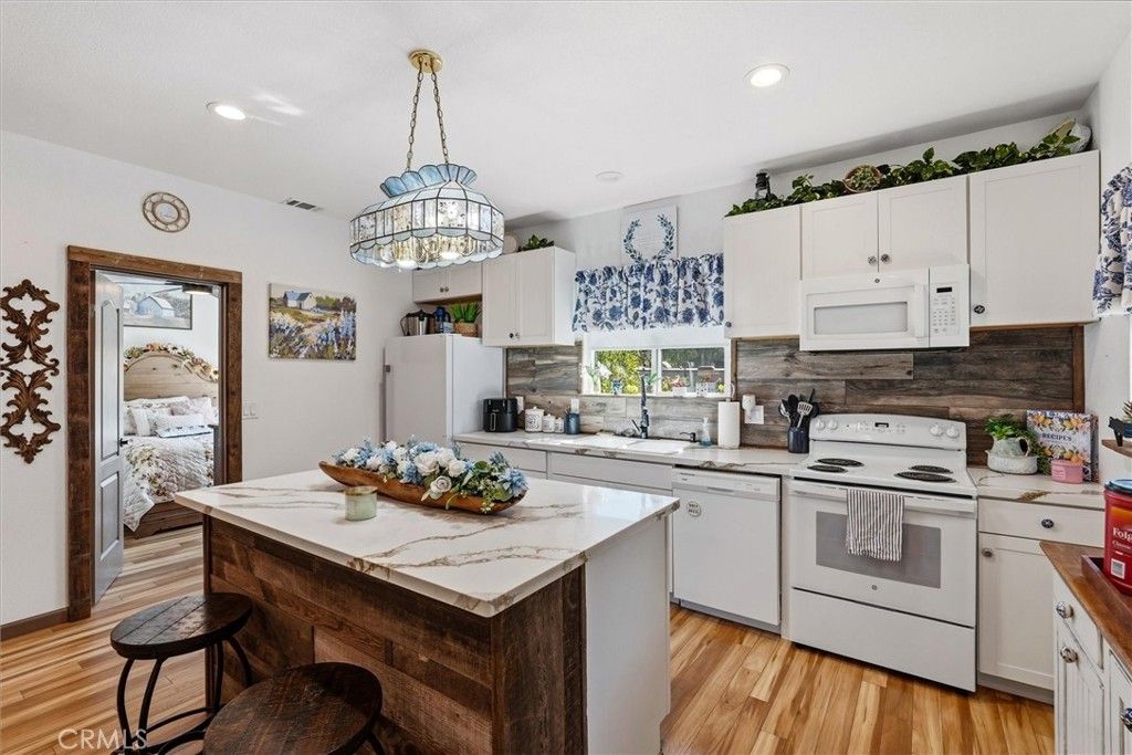 Image 50 of property listing at 5552 Bear Creek, Catheys Valley, CA 95306