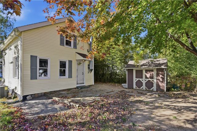 16 Ash Avenue, Cranston, RI 02910