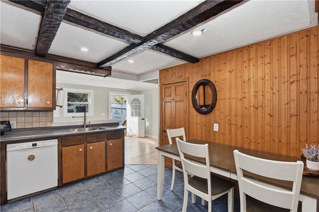 16 Ash Avenue, Cranston, RI 02910