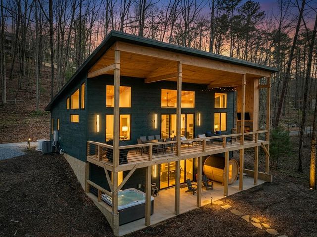 122 Cohutta Overlook Way, Blue Ridge, GA 30513