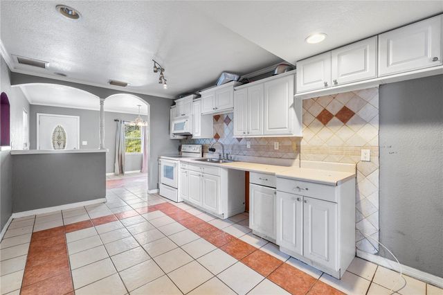 37406 VISTA DRIVE, Dade City, FL 33523