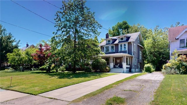 17437 Clifton Boulevard, Lakewood, OH 44107