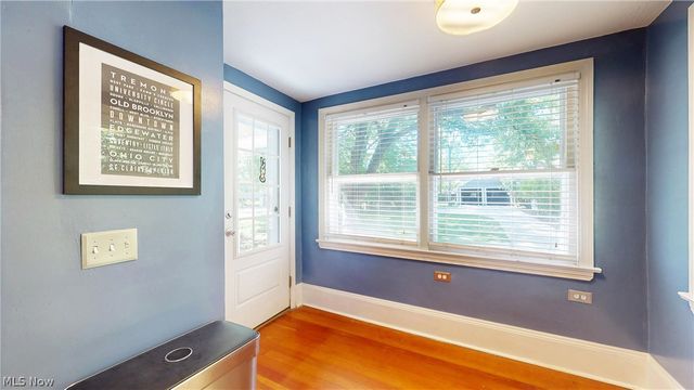 17437 Clifton Boulevard, Lakewood, OH 44107