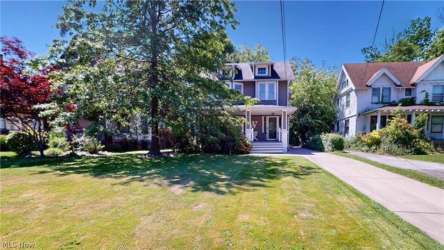 17437 Clifton Boulevard, Lakewood, OH 44107