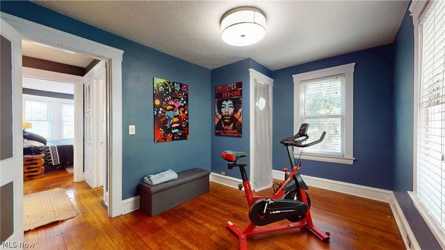 17437 Clifton Boulevard, Lakewood, OH 44107