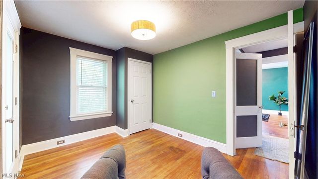 17437 Clifton Boulevard, Lakewood, OH 44107