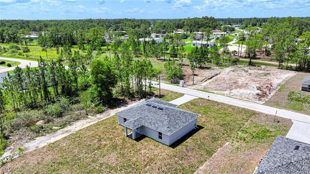 2003 Welby LN, Lehigh Acres, FL 33972