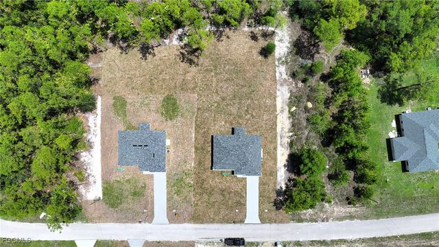 2003 Welby LN, Lehigh Acres, FL 33972