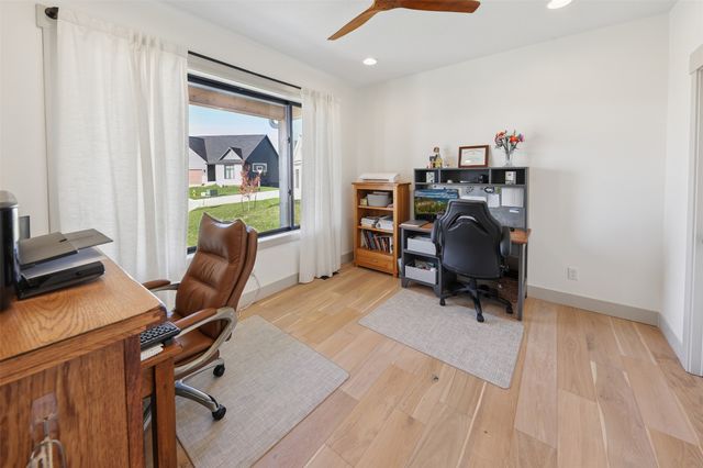 7141 Catalina Court, Pleasant Hill, IA 50327