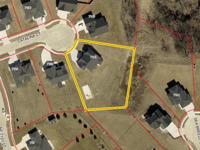 7141 Catalina Court, Pleasant Hill, IA 50327