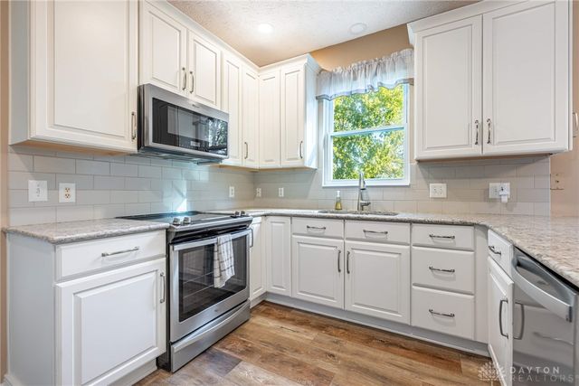 10640 Summer Park Way, Dayton, OH 45458
