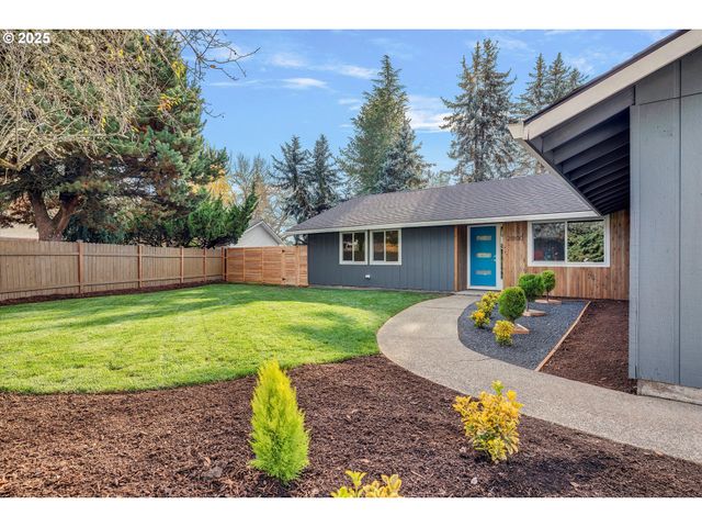 21800 Sw BLAINE St, Beaverton, OR 97003