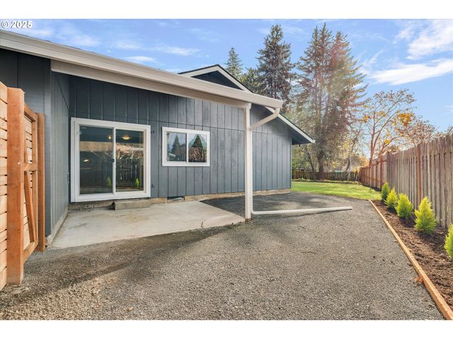 21800 Sw BLAINE St, Beaverton, OR 97003