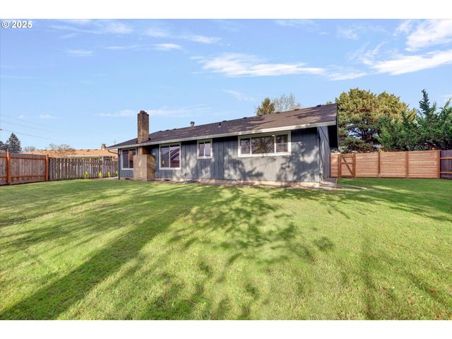 21800 Sw BLAINE St, Beaverton, OR 97003
