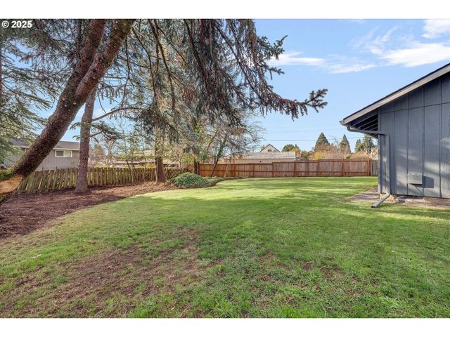 21800 Sw BLAINE St, Beaverton, OR 97003