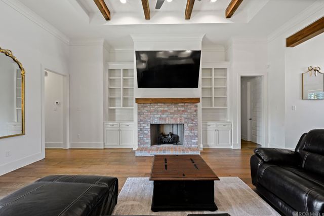 38233 Meadow Rue Dr, Prairieville, LA 70769