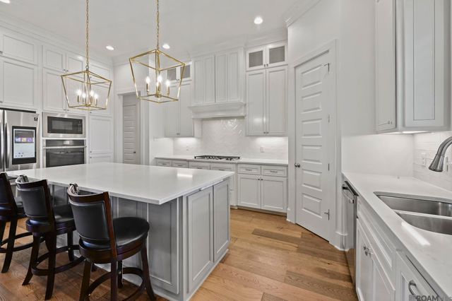 38233 Meadow Rue Dr, Prairieville, LA 70769