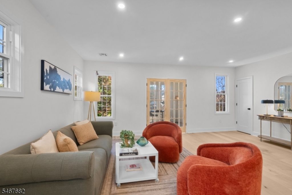 30 Irving St., Unit 2 2, Montclair Twp., NJ 07042 — photo 5