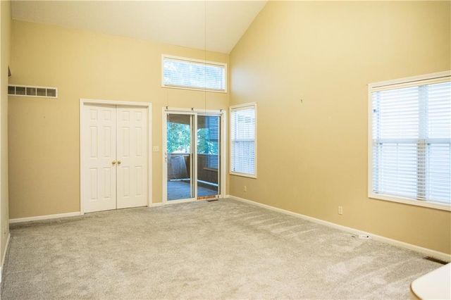 1618 The Oaks Street, Marshall, MO 65340