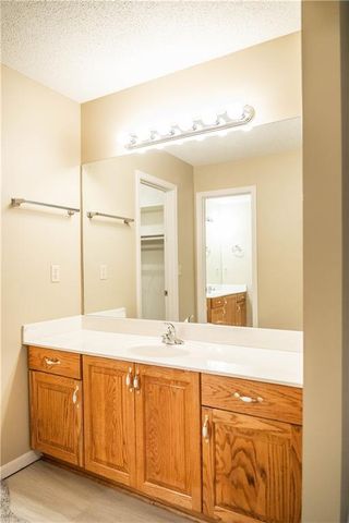 1618 The Oaks Street, Marshall, MO 65340