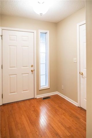 1618 The Oaks Street, Marshall, MO 65340