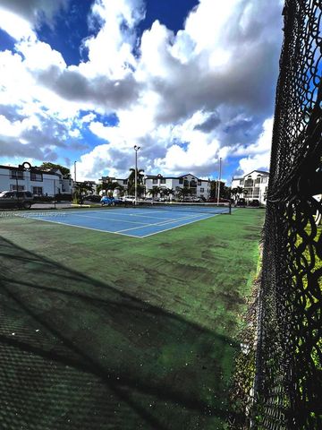 9715 Fontainebleau Blvd E209, Miami, FL 33172